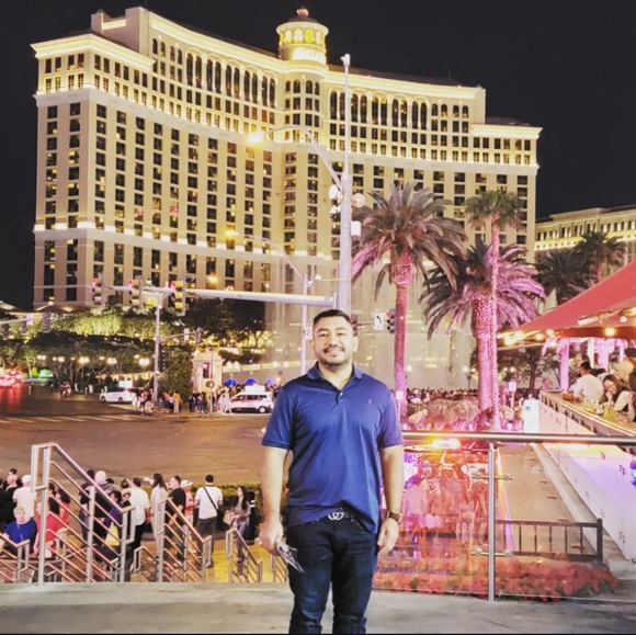 Nike, Jordans and fashion designer - Picture 2 of 2